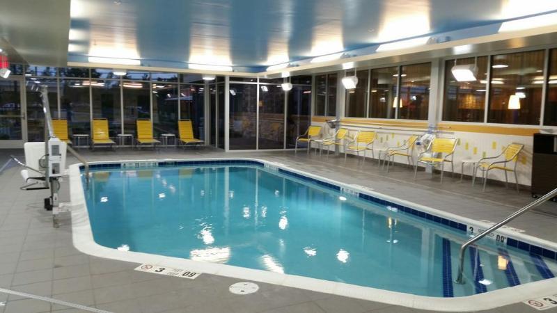 Fairfield Inn & Suites By Marriott Plattsburgh Εξωτερικό φωτογραφία