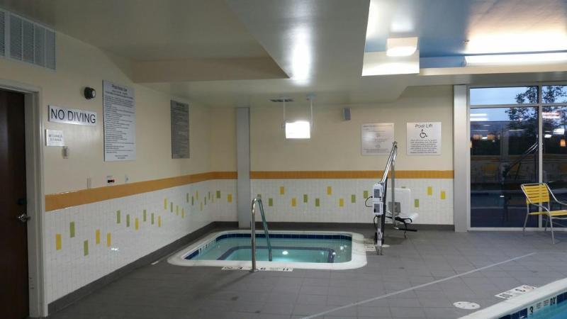 Fairfield Inn & Suites By Marriott Plattsburgh Εξωτερικό φωτογραφία