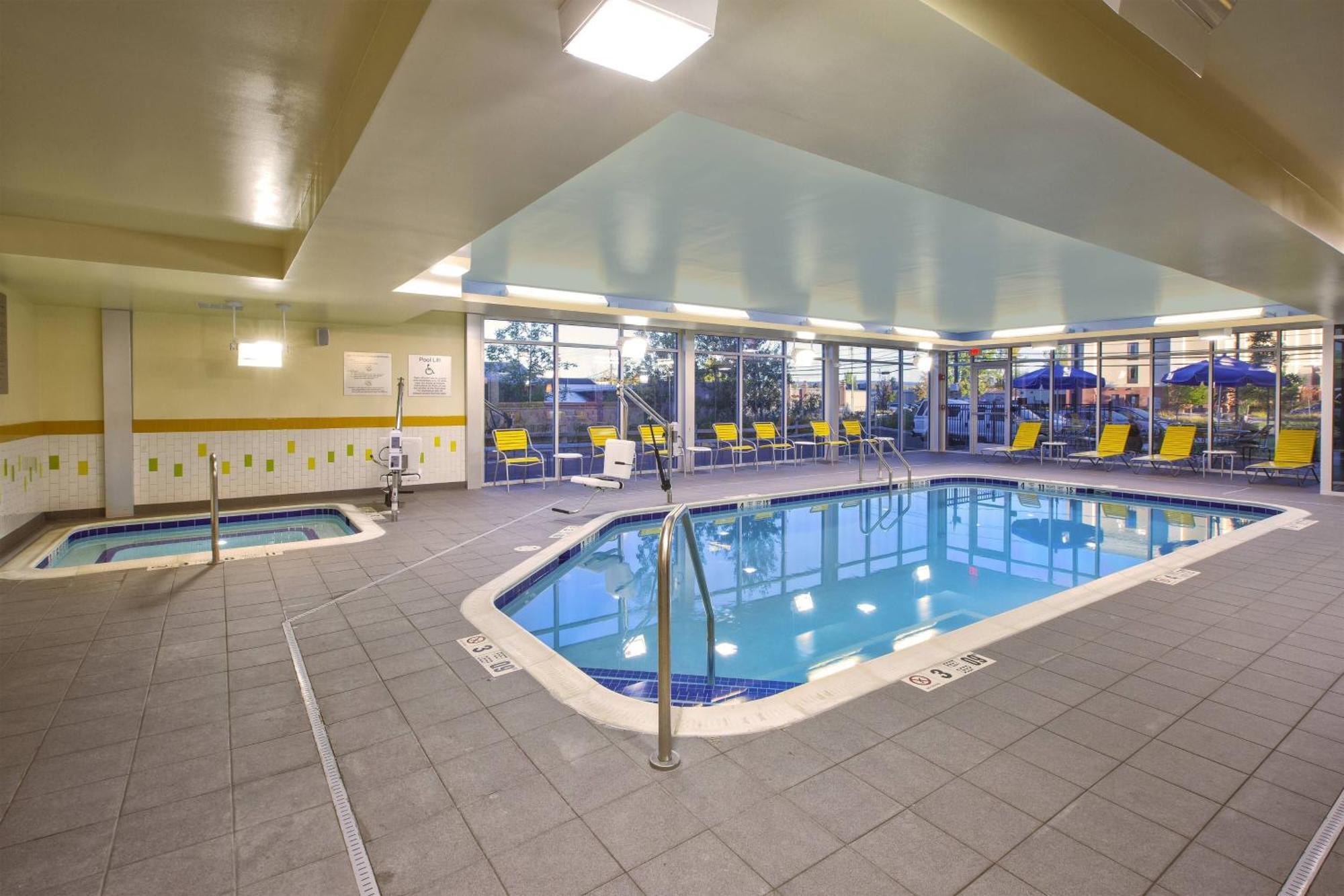 Fairfield Inn & Suites By Marriott Plattsburgh Εξωτερικό φωτογραφία