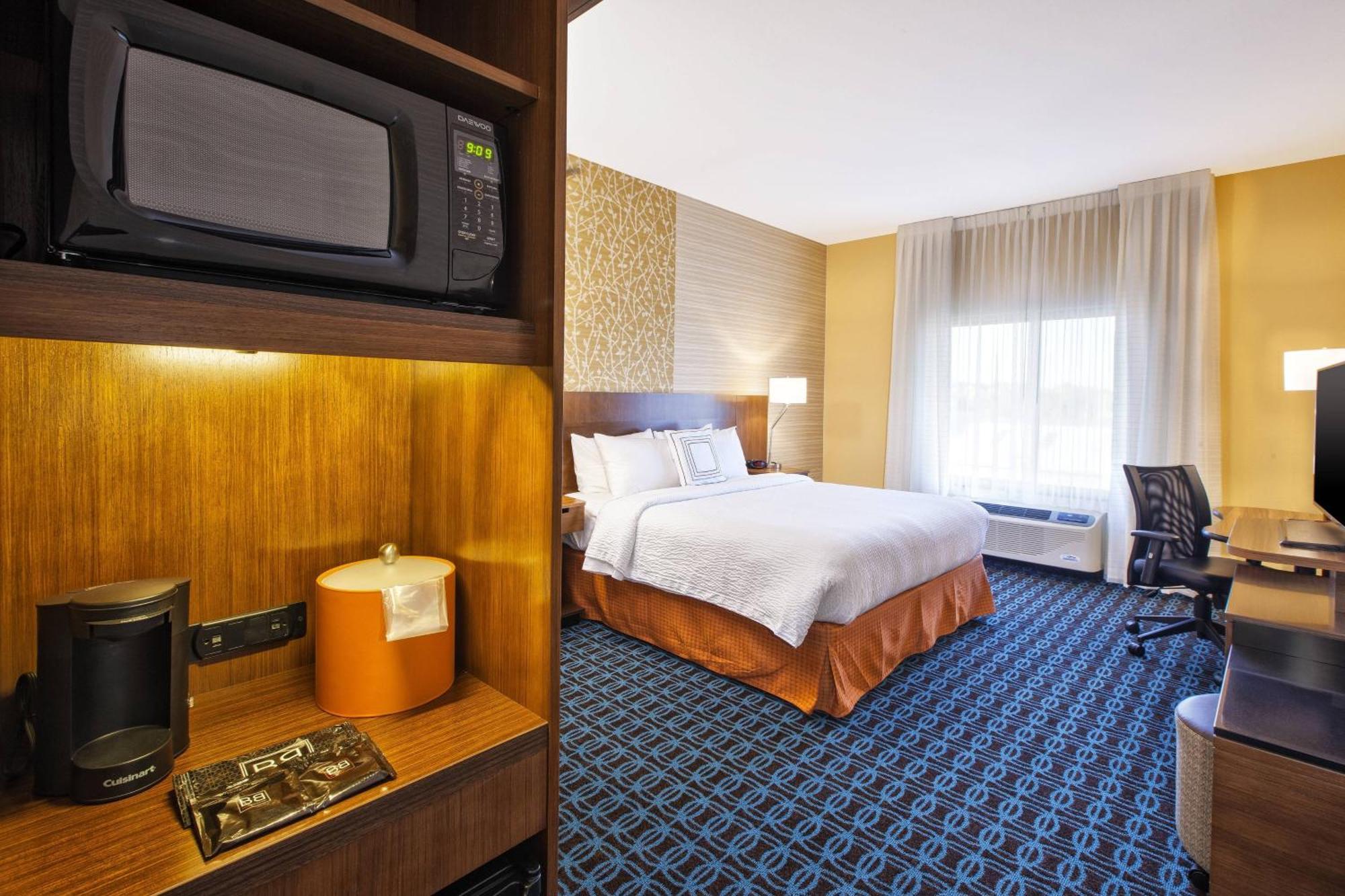 Fairfield Inn & Suites By Marriott Plattsburgh Εξωτερικό φωτογραφία