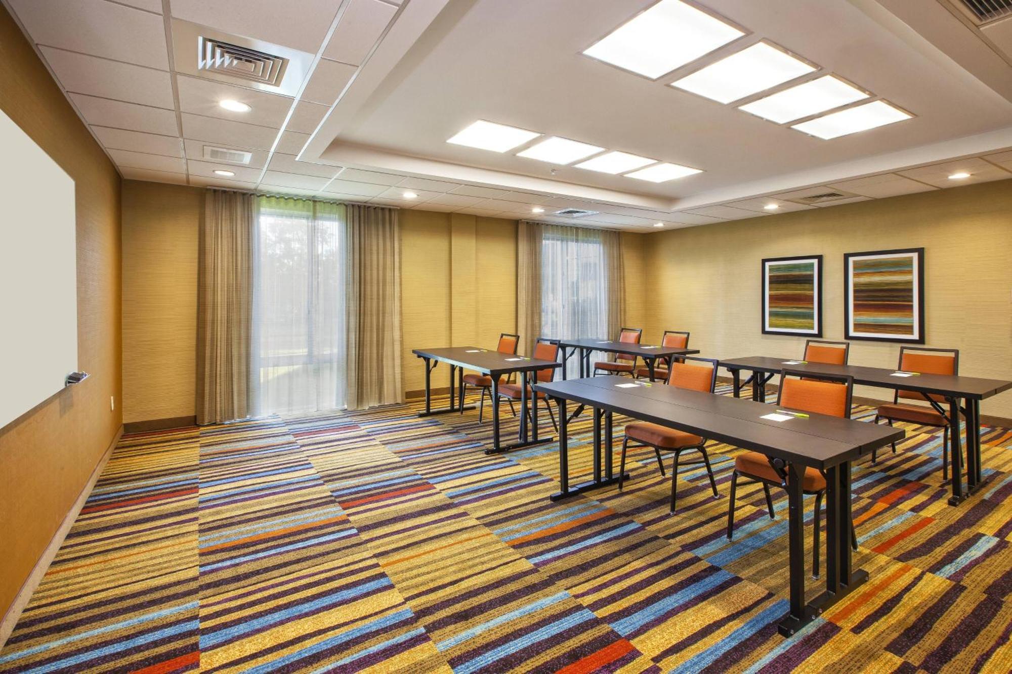 Fairfield Inn & Suites By Marriott Plattsburgh Εξωτερικό φωτογραφία